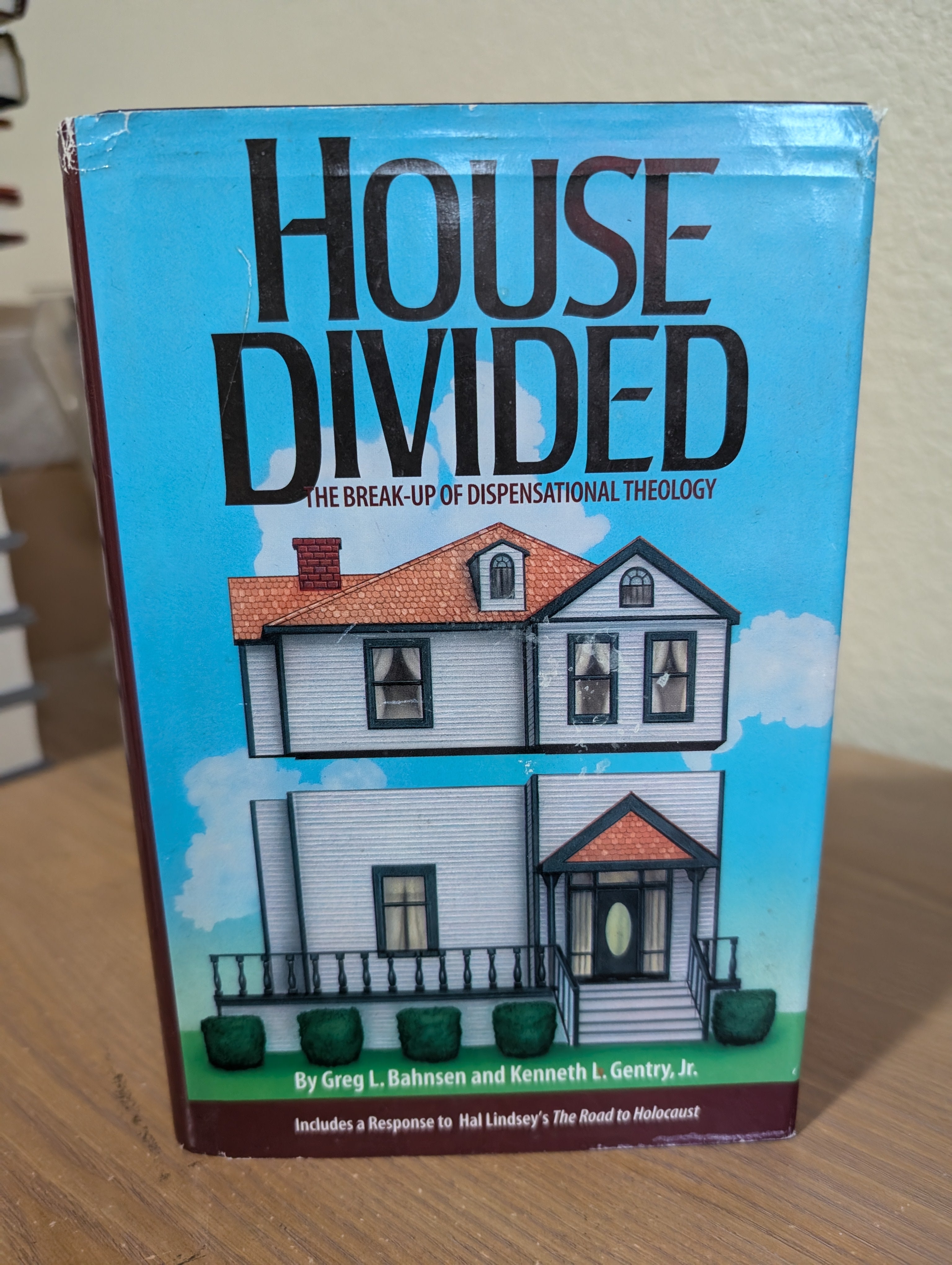 USED - House Divided: The Break-Up of Dispensational Theology (Bahnsen)  USED