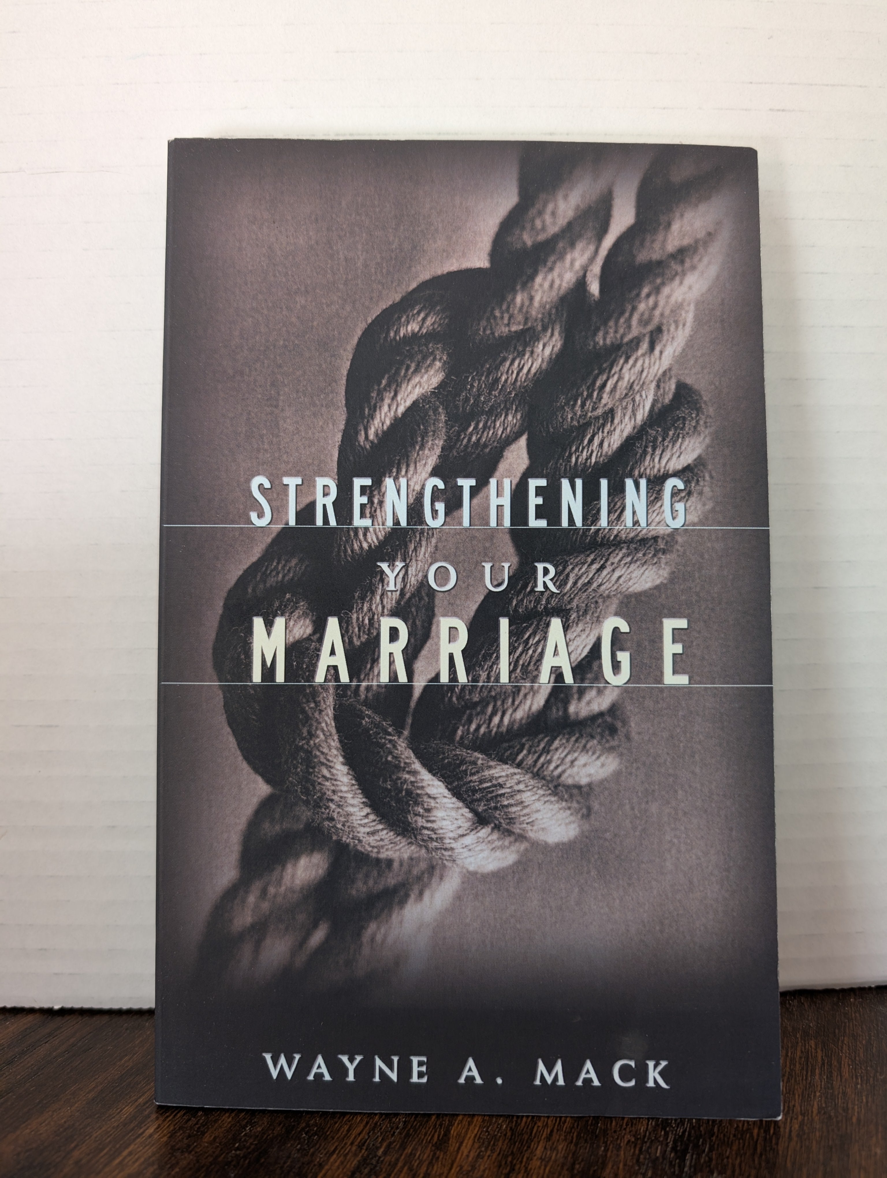 USED - Strengthening Your Marriage (Wayne Mack) - USED