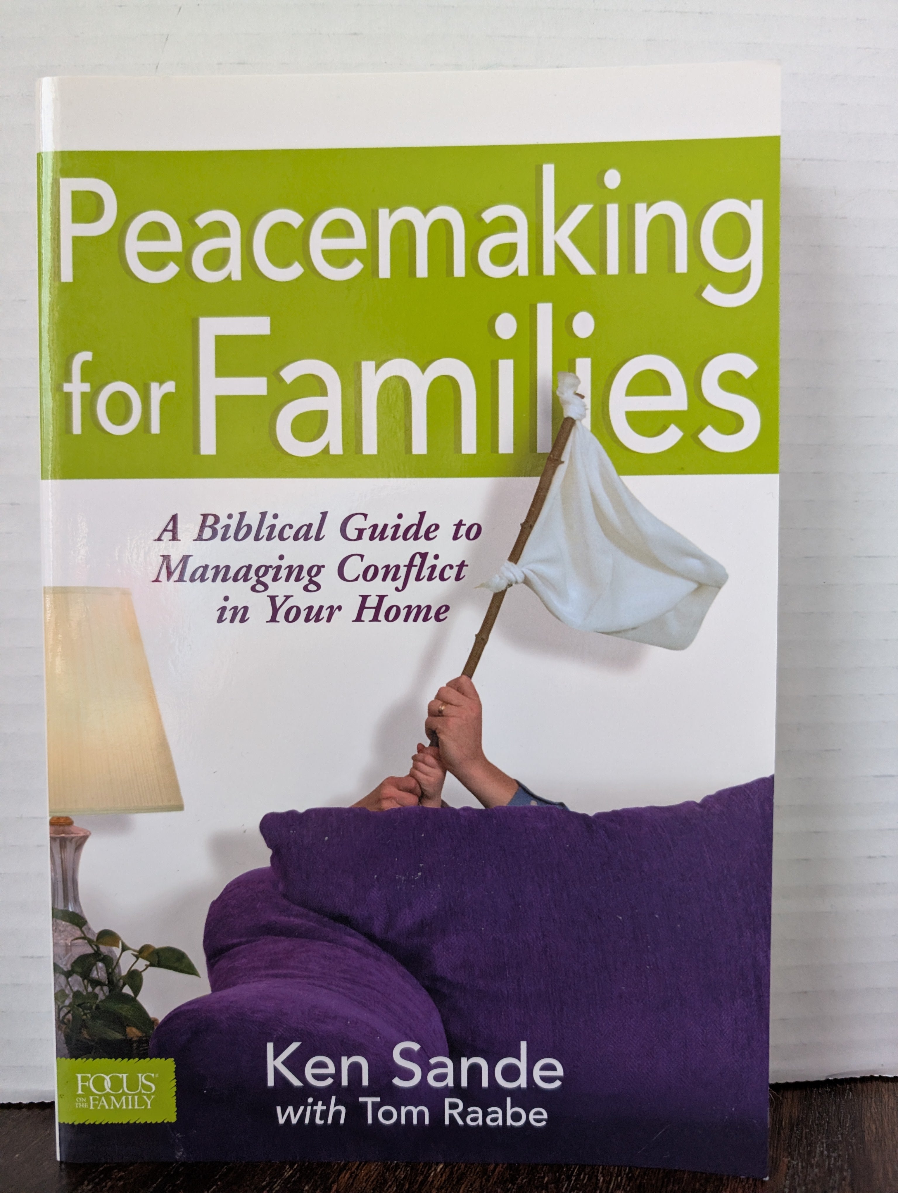 USED - Peacemaking For Families (Ken Sande) - USED